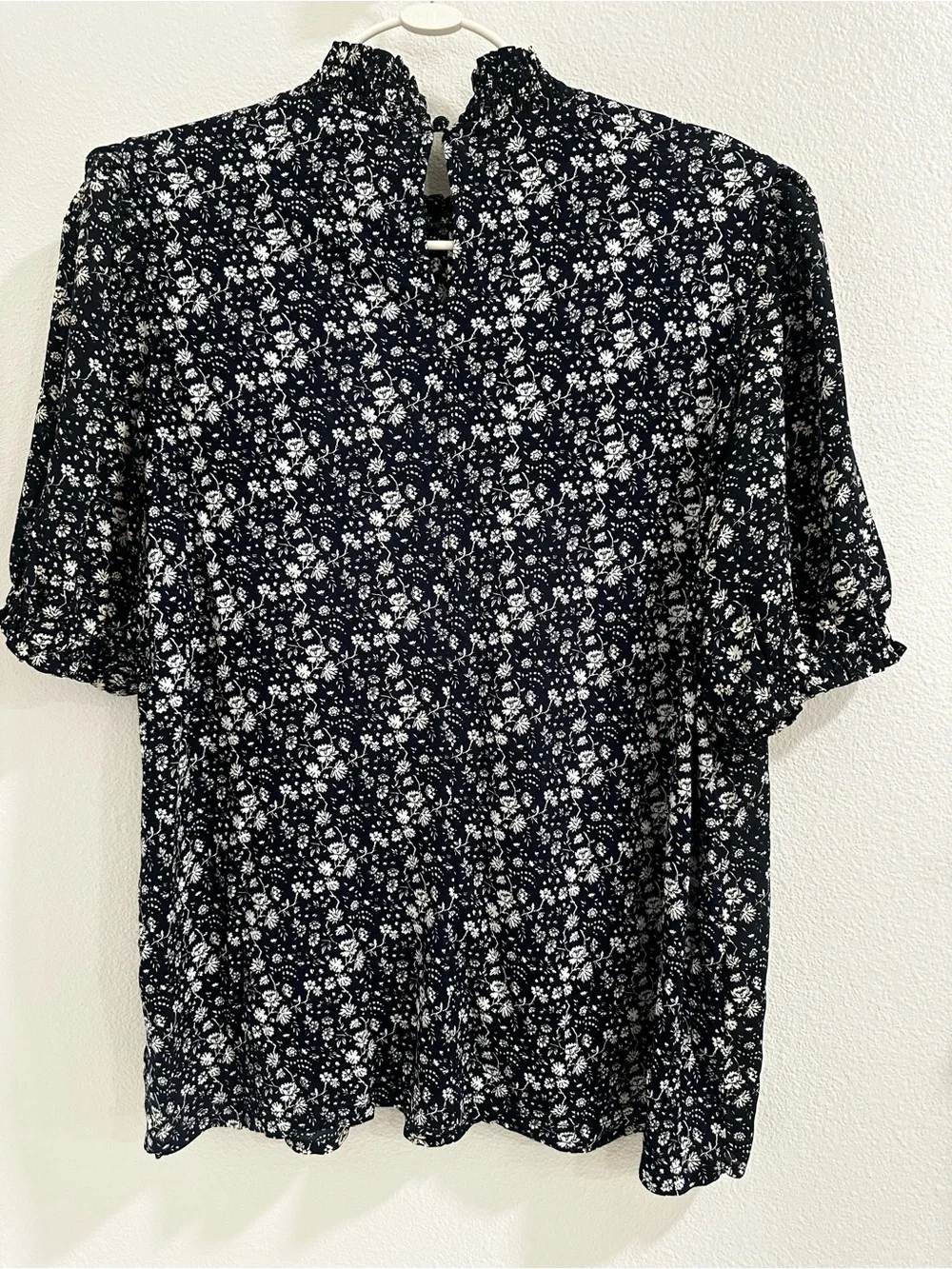 LOFT Floral Puff Sleeve Blouse